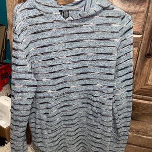 Long sleeve hooded soft shirt